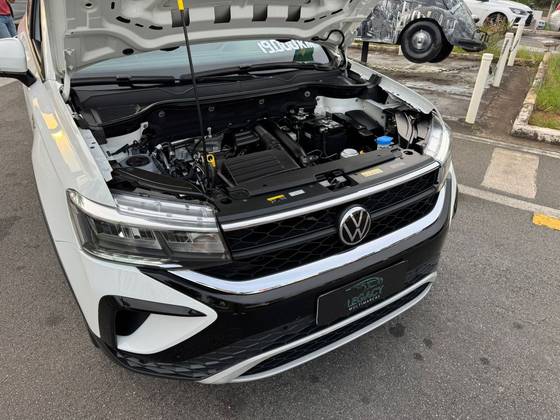 VOLKSWAGEN TAOS 1.4 250 TSI TOTAL FLEX COMFORTLINE AUTOMÁTICO